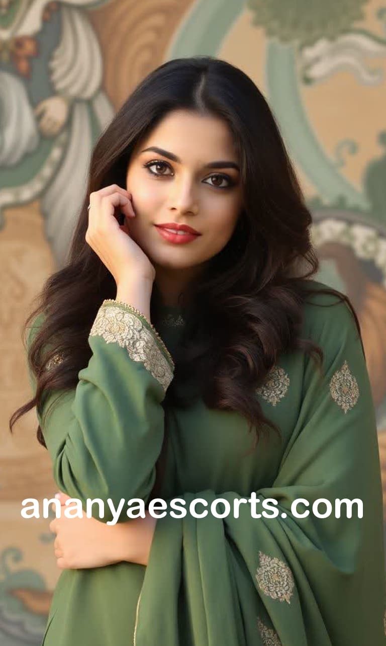 Call Girls in Maharajganj